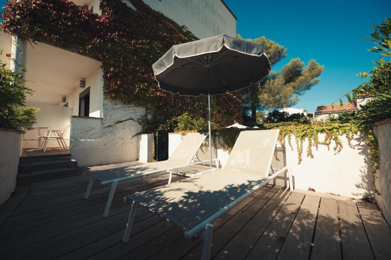 Van Der Valk Hotel Le Catalogne Сен-Глф Экстерьер фото