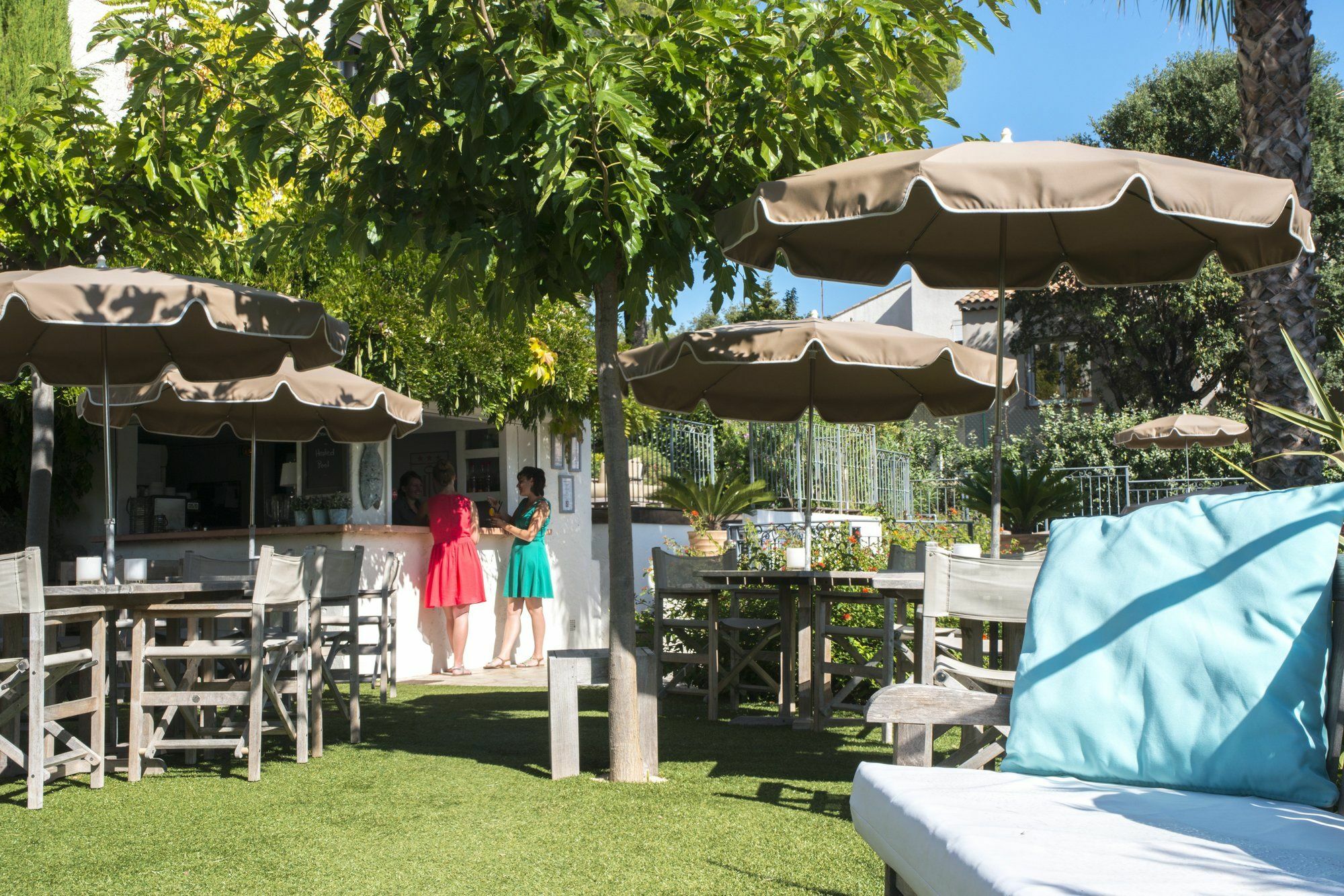 Van Der Valk Hotel Le Catalogne Сен-Глф Экстерьер фото