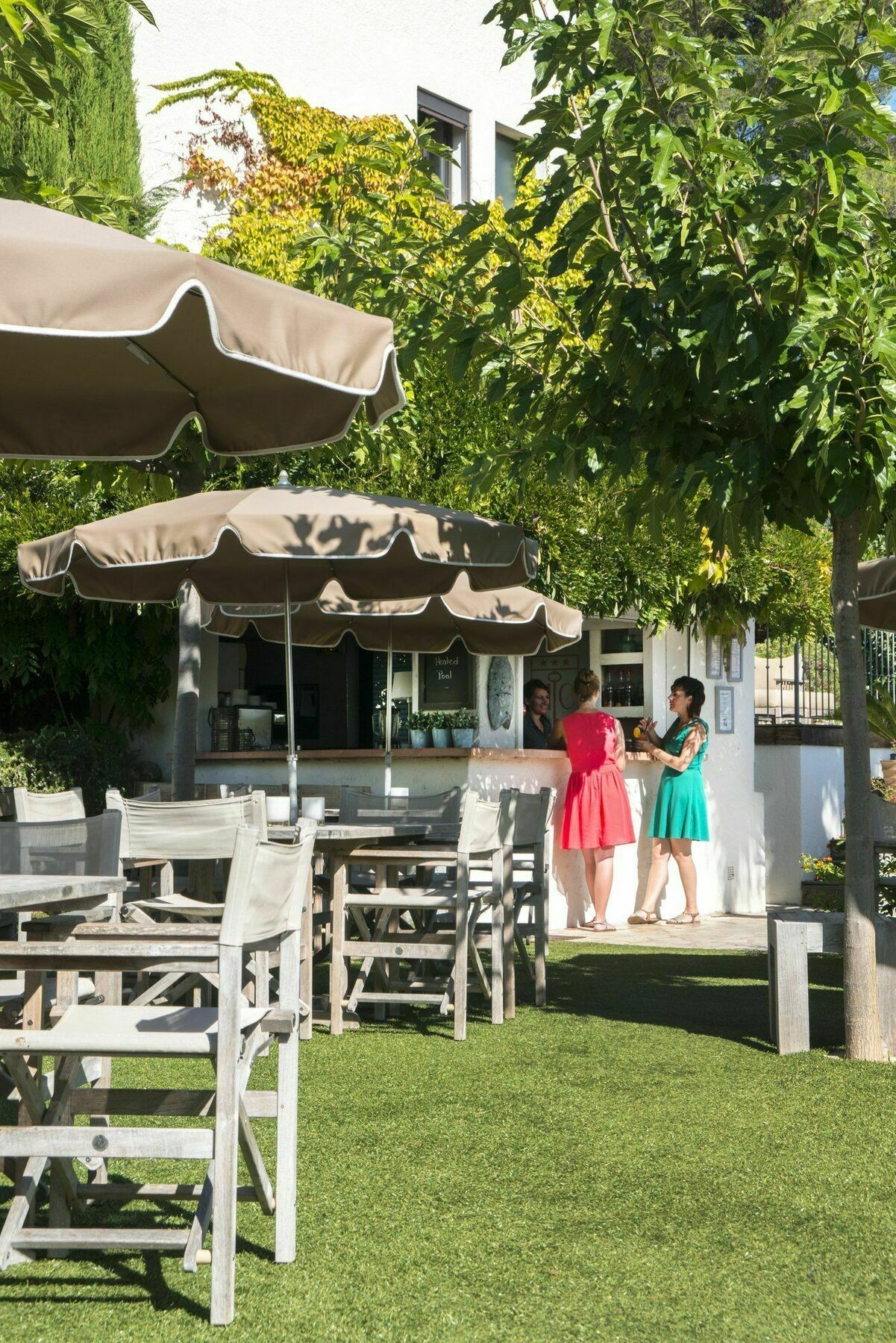 Van Der Valk Hotel Le Catalogne Сен-Глф Экстерьер фото